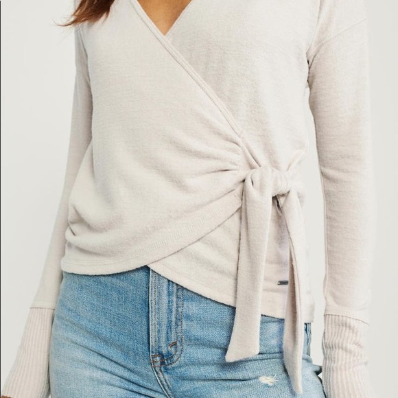 Abercrombie & Fitch Tops - Abercrombie & Fitch Soft Cozy Wrap Top